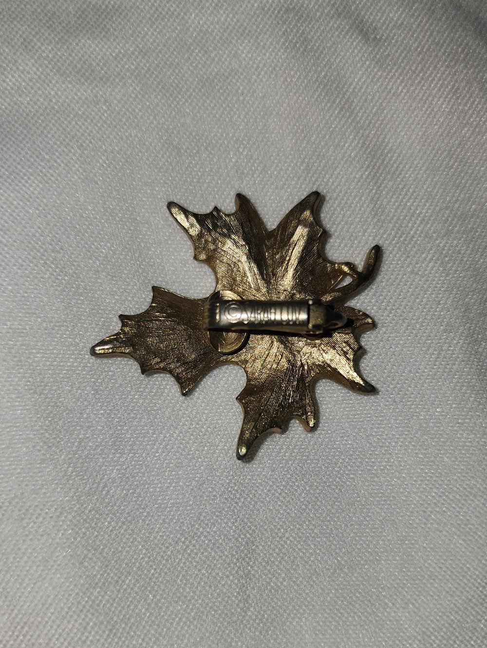Sarah Coventry Rhinestone Brooch - Picture 2 of 2